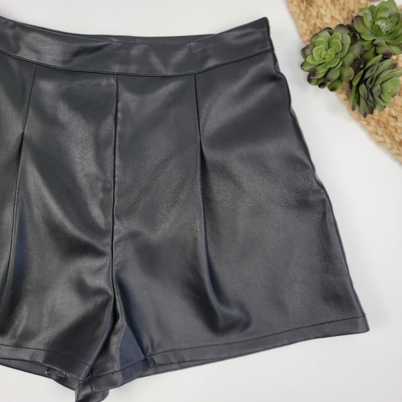 Missguided Faux Leather Short Black Size 10 - Picture 6 of 14